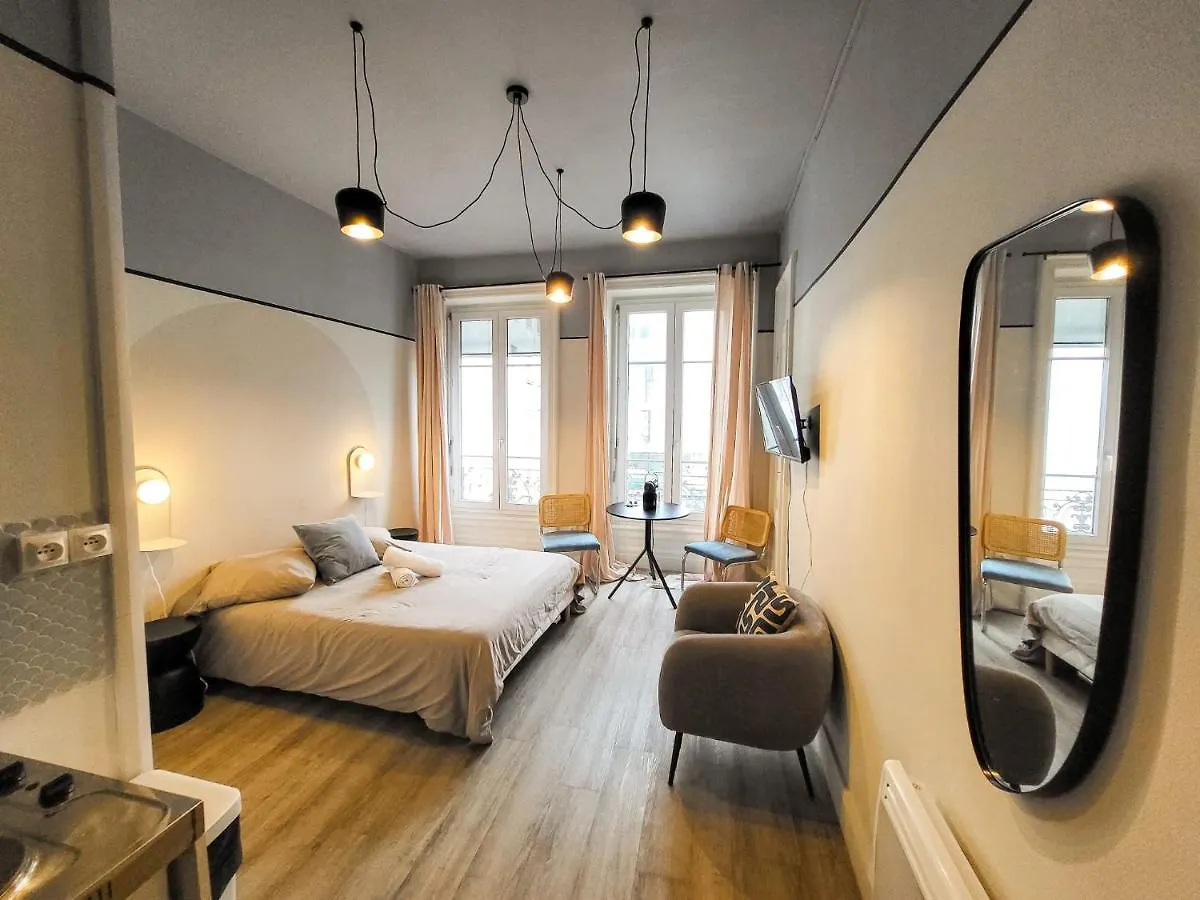 Apartment Suite Oxymore Lyon France